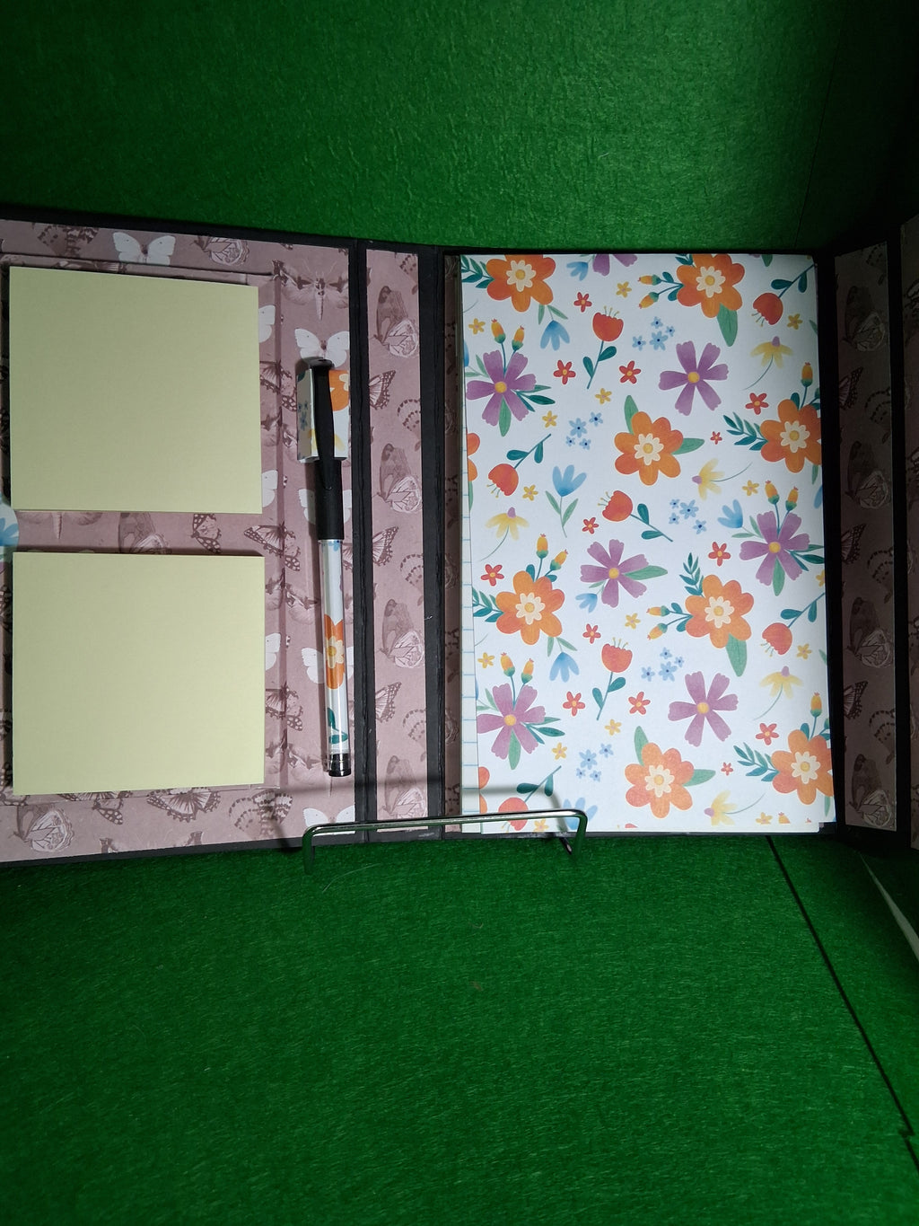 Bright Flowers Desk Organizer